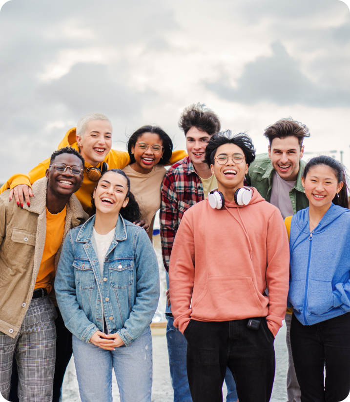 Group of young clients at Voyager Recovery Center which is a drug rehab in Lake Forest, California. Located in the heart of Orange County.